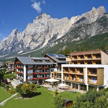 Parkhotel Ladinia San Vito di Cadore Exteriör bild