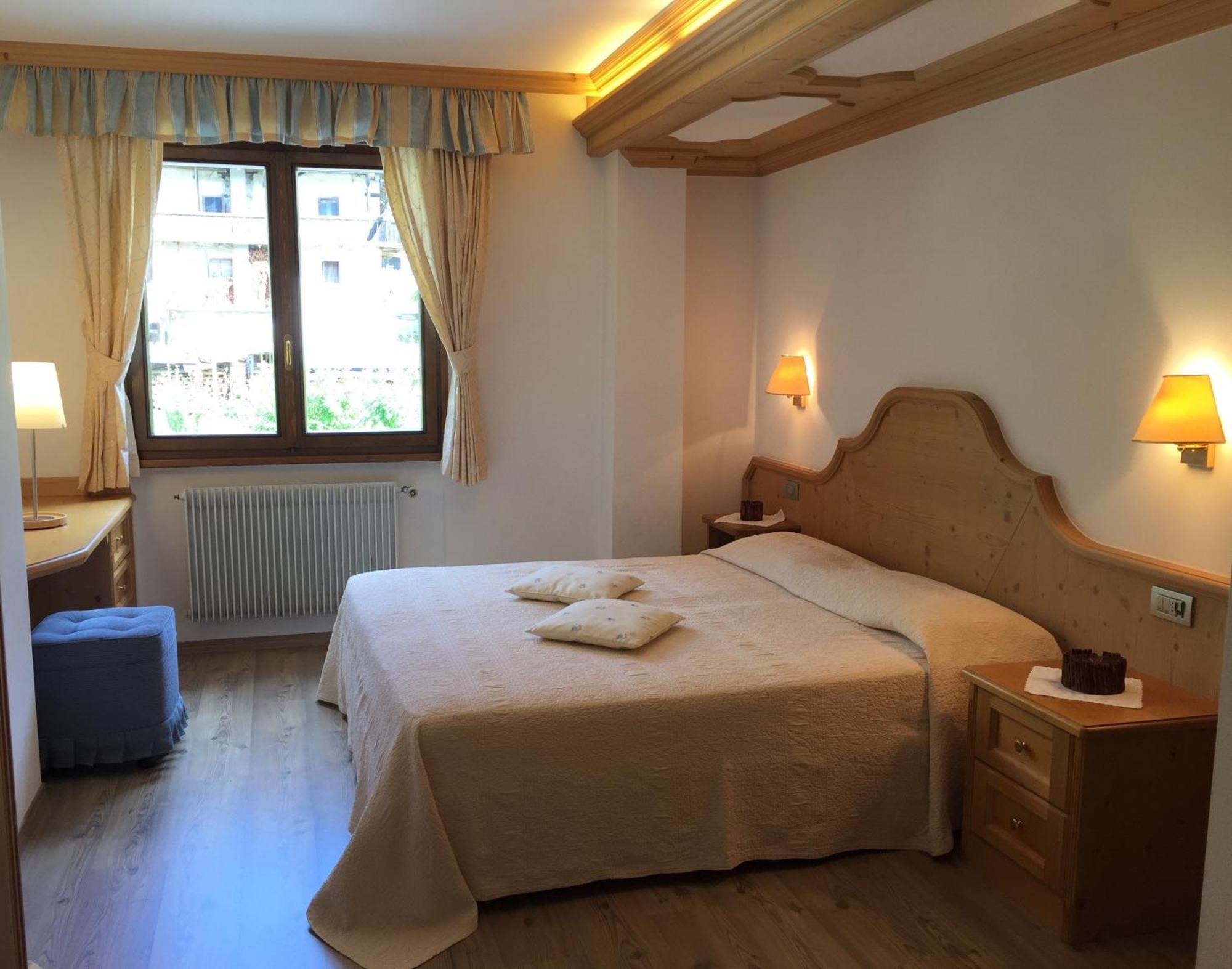 Parkhotel Ladinia San Vito di Cadore Rum bild
