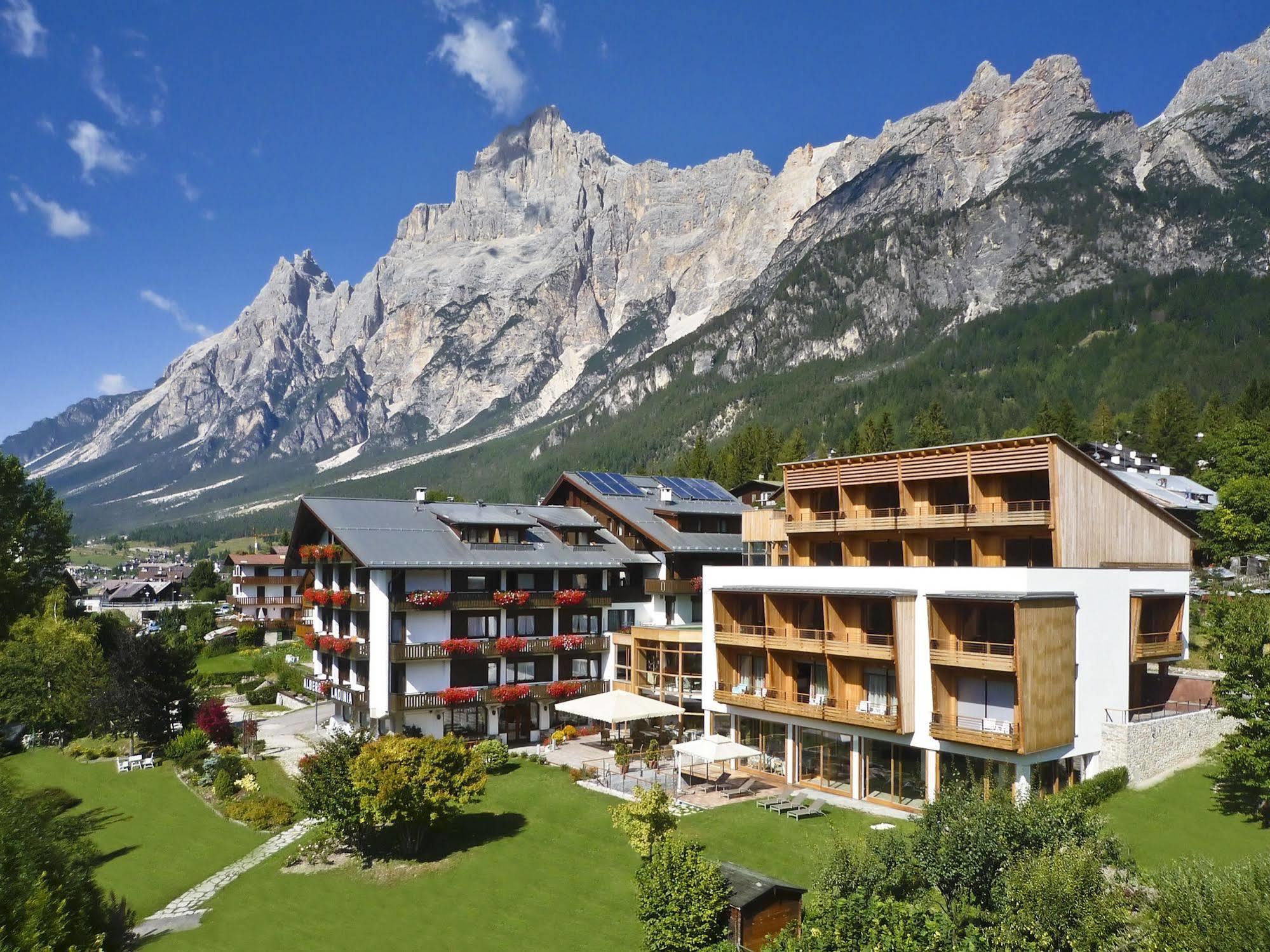 Parkhotel Ladinia San Vito di Cadore Exteriör bild